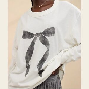 NWT aerie oversized long sleeve bow tee